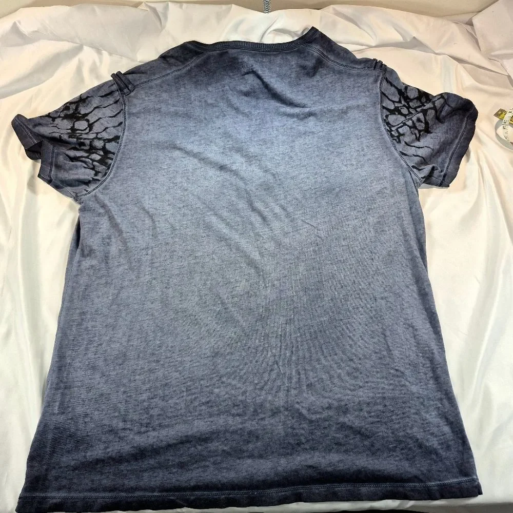Guess Short Sleeve Henley Shirt Grey Crackle Pattern Men's XL 3 Button Y2K..... - Picture 7 of 7